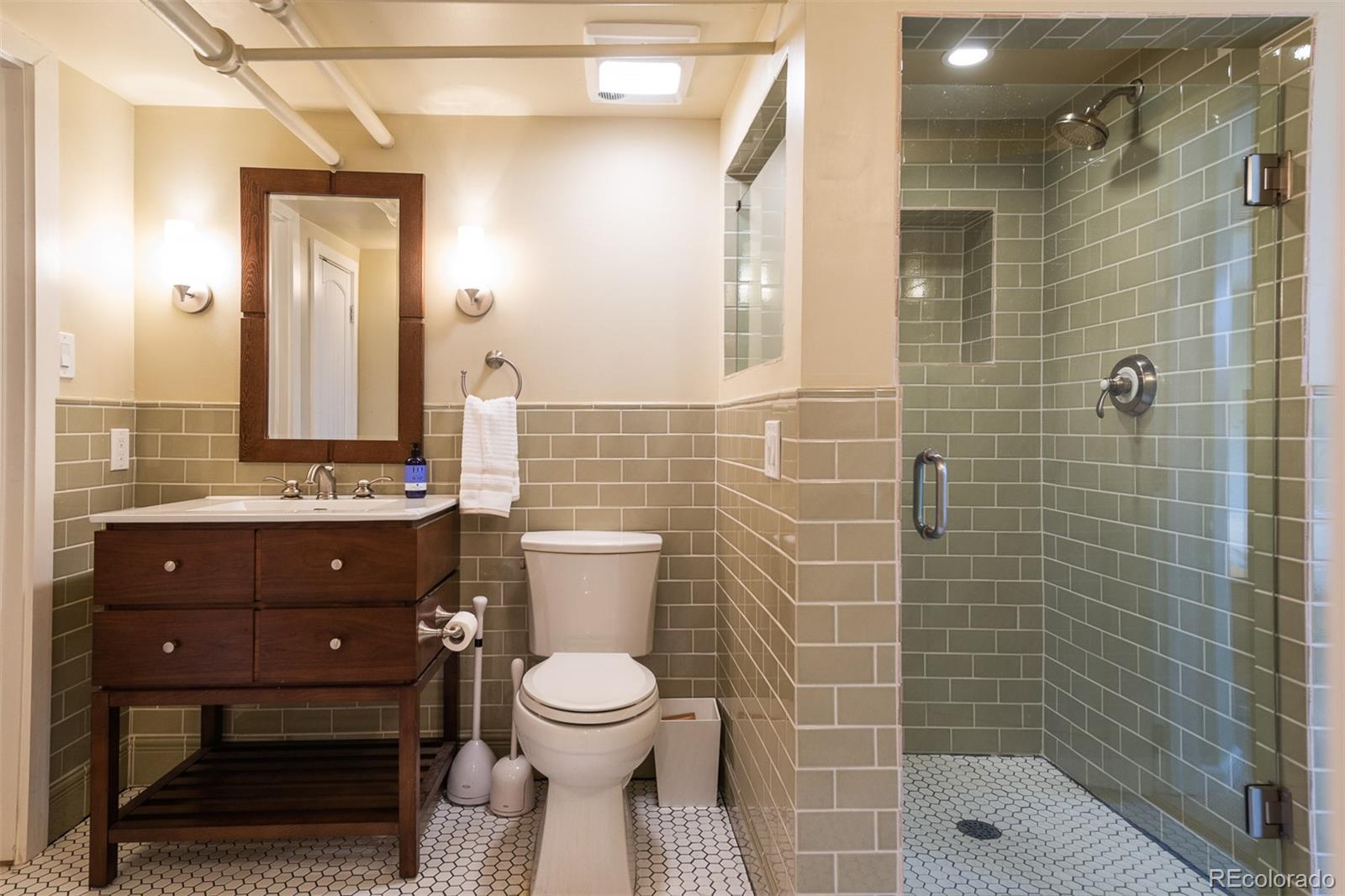 2075 Elm Street Denver, CO 80207 - Photo 27 of 35