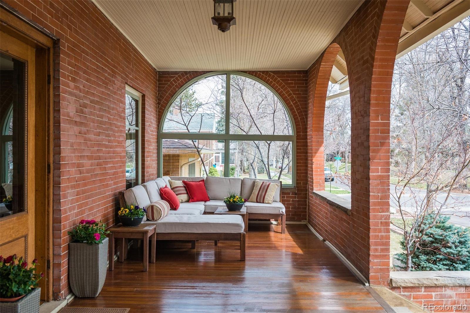 2075 Elm Street Denver, CO 80207 - Photo 4 of 35