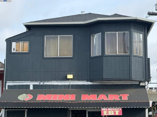 a view of backyard of a house