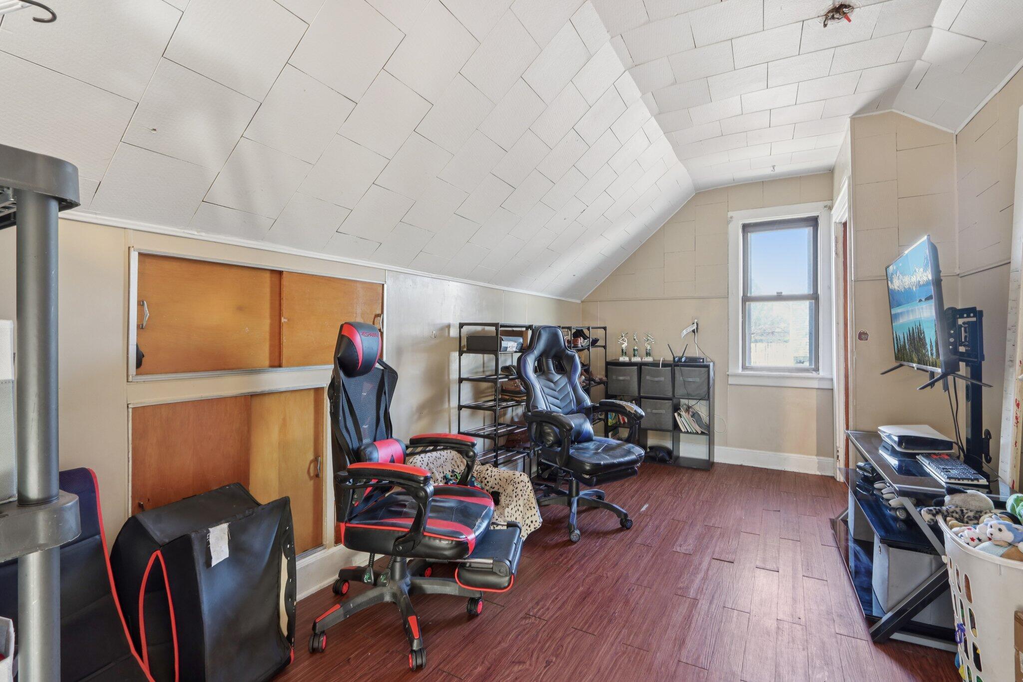 2101 South 60th Street West Allis, WI 53219 - Photo 14 of 23 Rec. Room