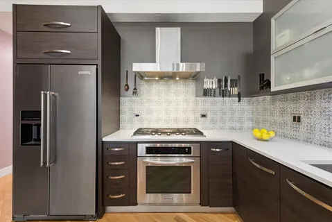 $715,000 | 2242 West Chicago Avenue, Unit 301, Chicago, IL 60622