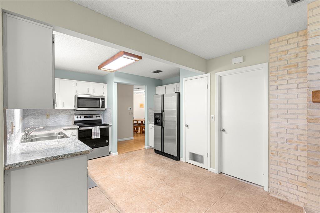 8707 Southwest 88th Court Road, Unit B Ocala, FL 34481 - Photo 23 of 46 Gallery Image 23