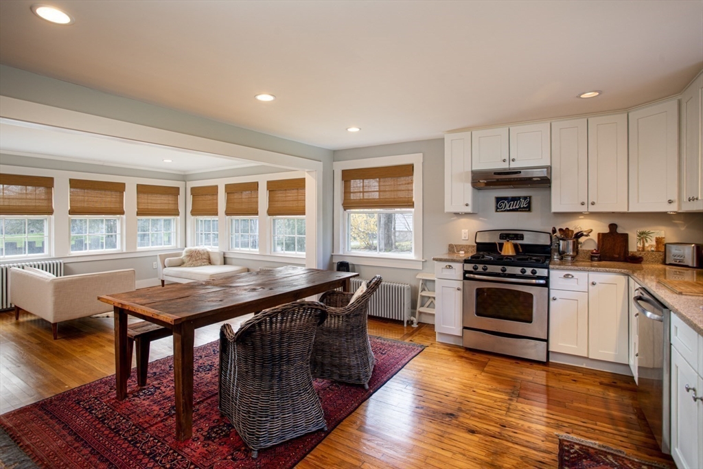 41 Drift Road Westport, MA 02790 - Photo 8 of 38