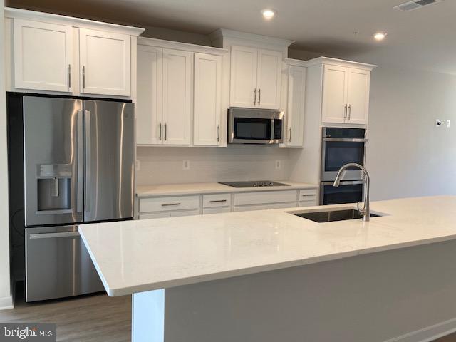 14122 Gypsum Loop Chantilly, VA 20151 - Photo 12 of 56 .