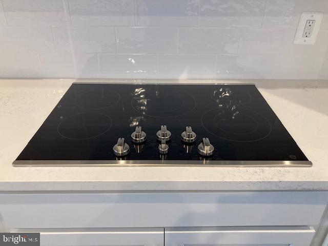 14122 Gypsum Loop Chantilly, VA 20151 - Photo 16 of 56 .