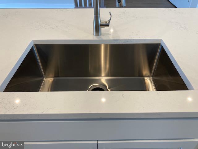 14122 Gypsum Loop Chantilly, VA 20151 - Photo 17 of 56 .