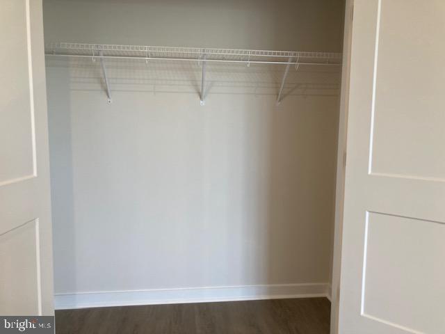 14122 Gypsum Loop Chantilly, VA 20151 - Photo 20 of 56 .