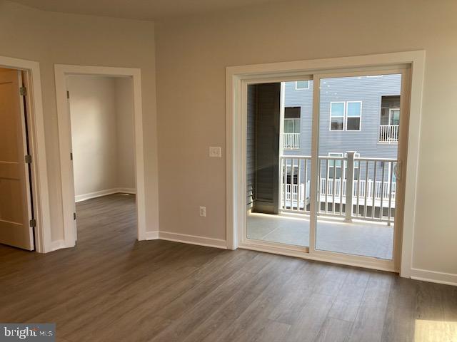 14122 Gypsum Loop Chantilly, VA 20151 - Photo 30 of 56 .