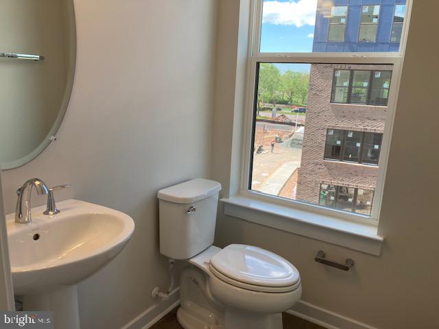 14122 Gypsum Loop Chantilly, VA 20151 - Photo 37 of 56 .