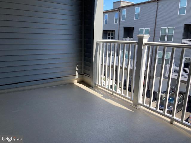 14122 Gypsum Loop Chantilly, VA 20151 - Photo 38 of 56 .