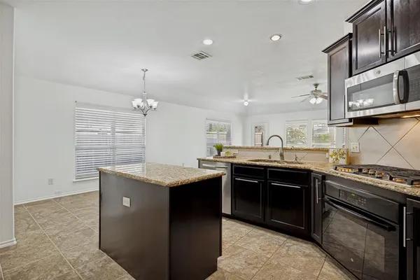 $450,000 | 10125 Horseshoe Lane, McKinney, TX 75072