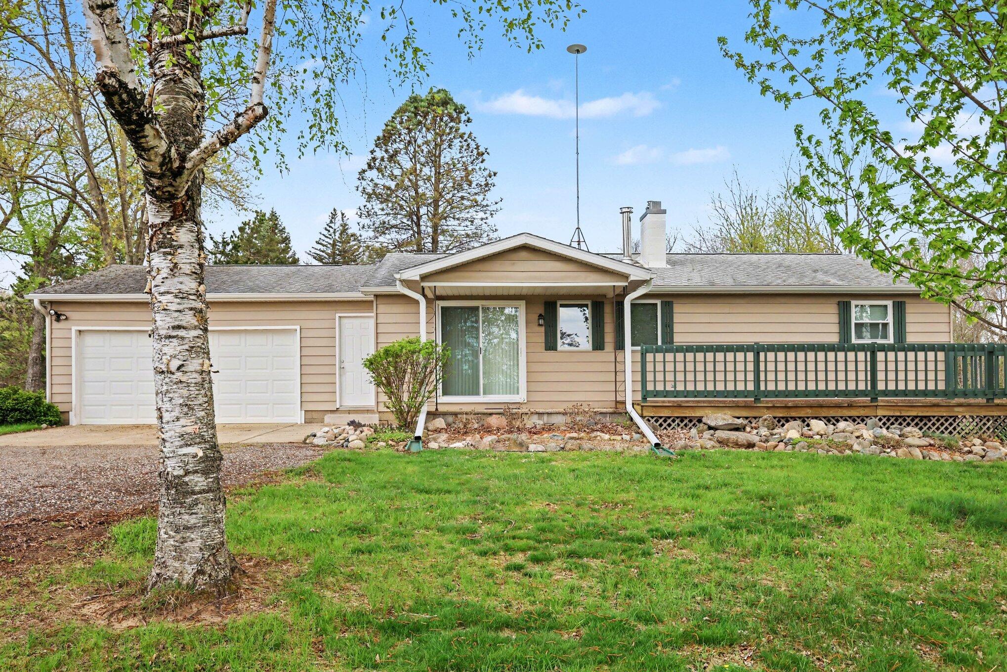 5371 Wolf Highway Springport, MI 49284 - Photo 2 of 19 Front