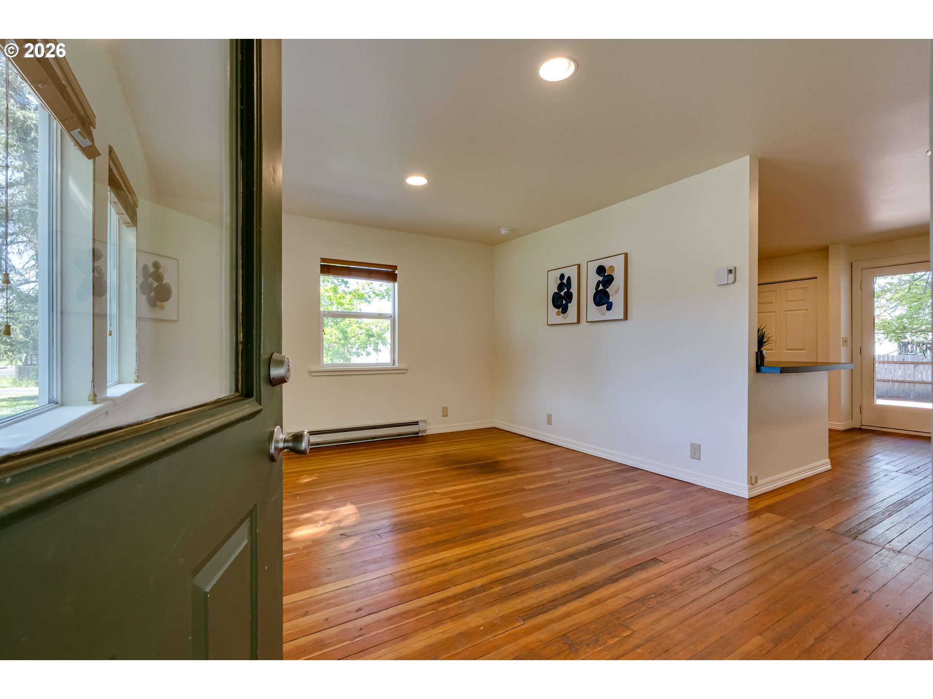 2001 City View Street Eugene, OR 97405 - Photo 4 of 24