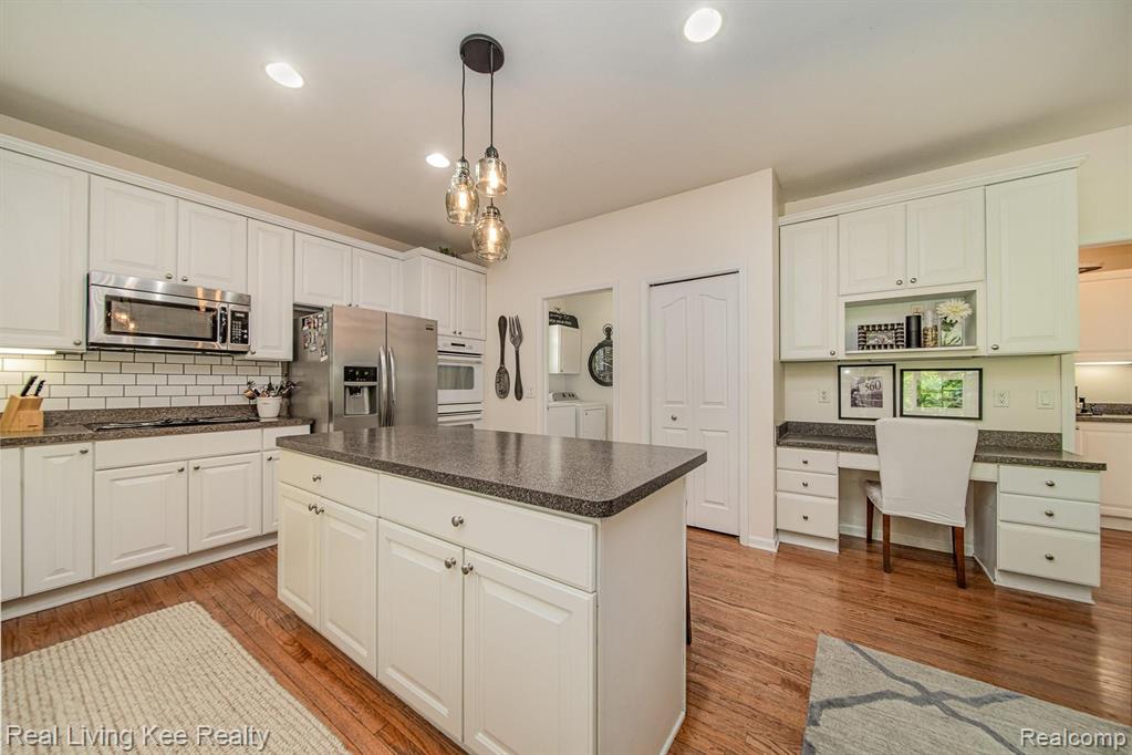 560 Bedlington Drive Rochester Hills, MI 48307 - Photo 17 of 31