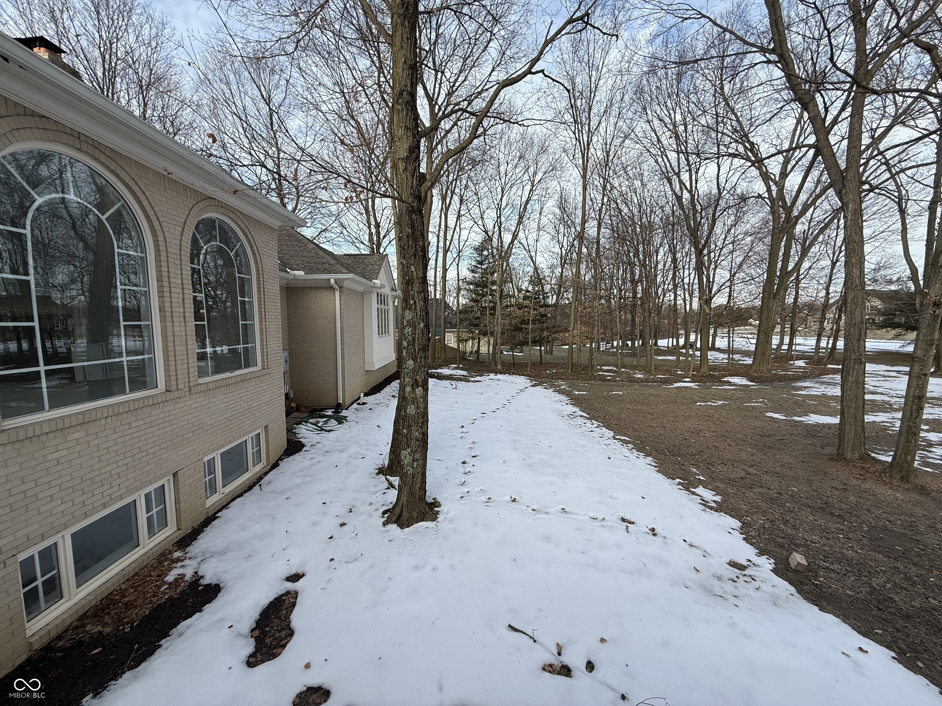 8660 Hunt Club Road Zionsville, IN 46077 - Photo 3 of 10