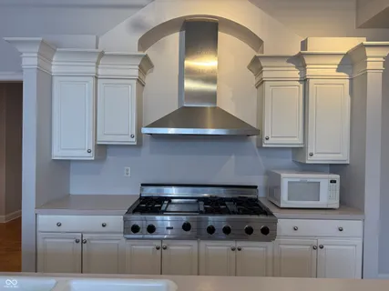 $1,400,000 | 8660 Hunt Club Road, Zionsville, IN 46077