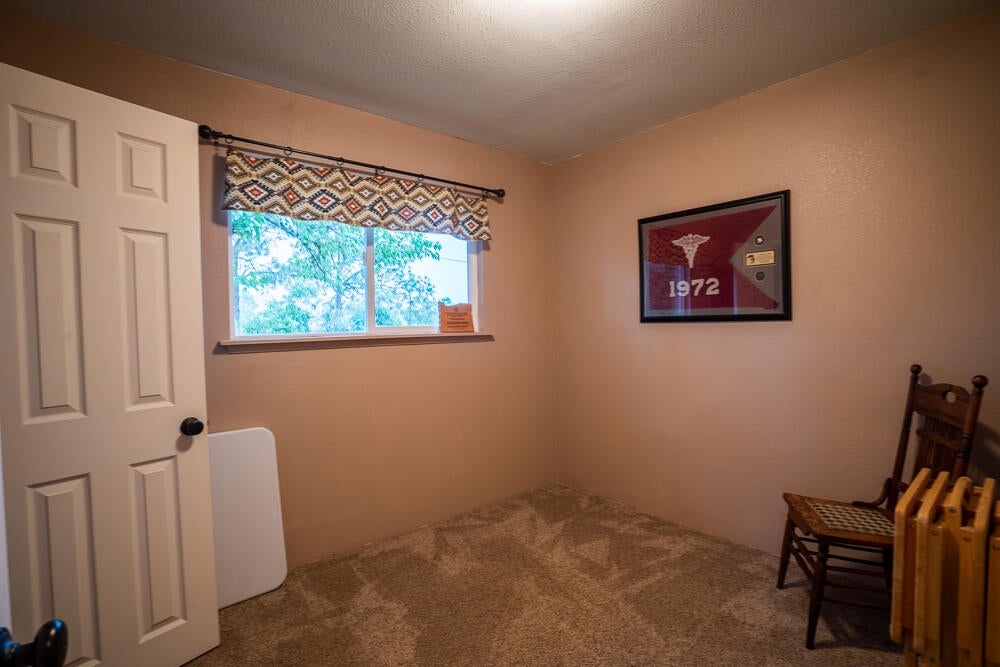 4579 Winnetka Road White City, OR 97503 - Photo 12 of 28 Winnetka 12