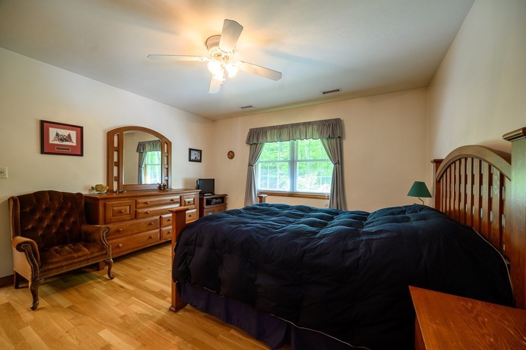 41 Old Southbridge Road Dudley, MA 01571 - Photo 19 of 42 Gallery Image 19