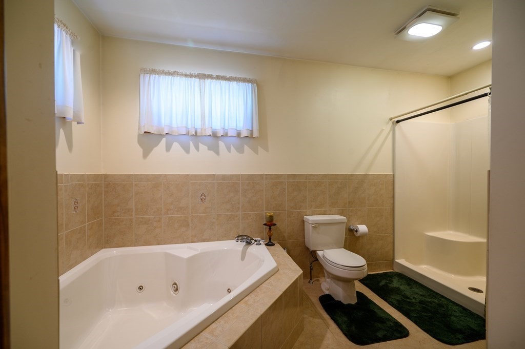 41 Old Southbridge Road Dudley, MA 01571 - Photo 21 of 42 Gallery Image 21