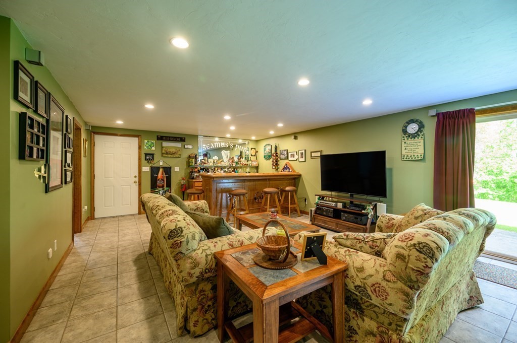 41 Old Southbridge Road Dudley, MA 01571 - Photo 29 of 42 Gallery Image 29