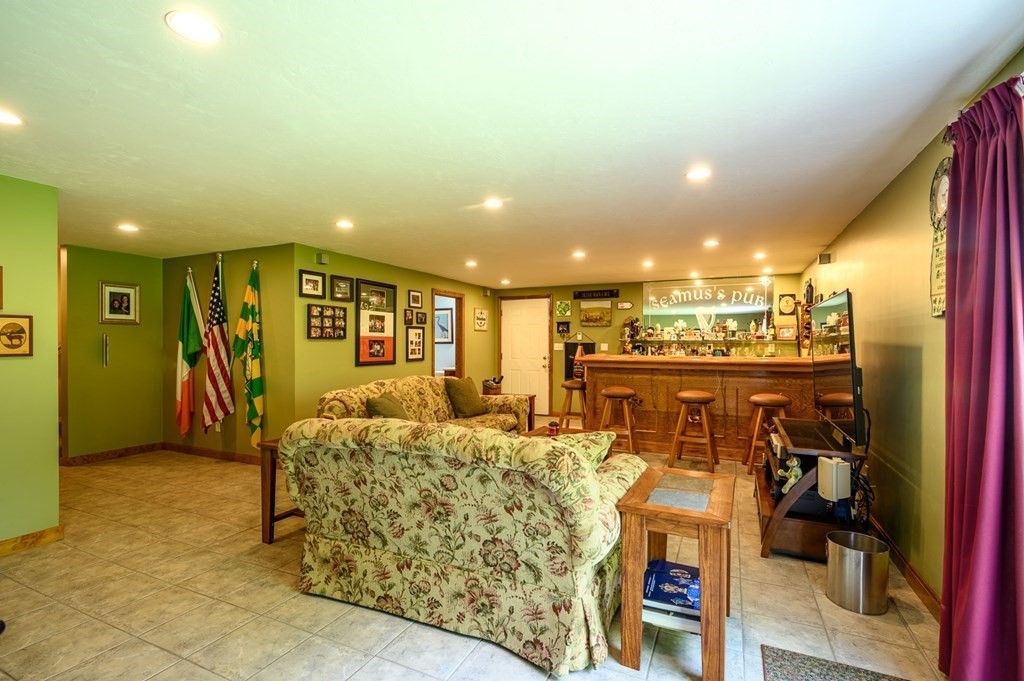41 Old Southbridge Road Dudley, MA 01571 - Photo 31 of 42 Gallery Image 31