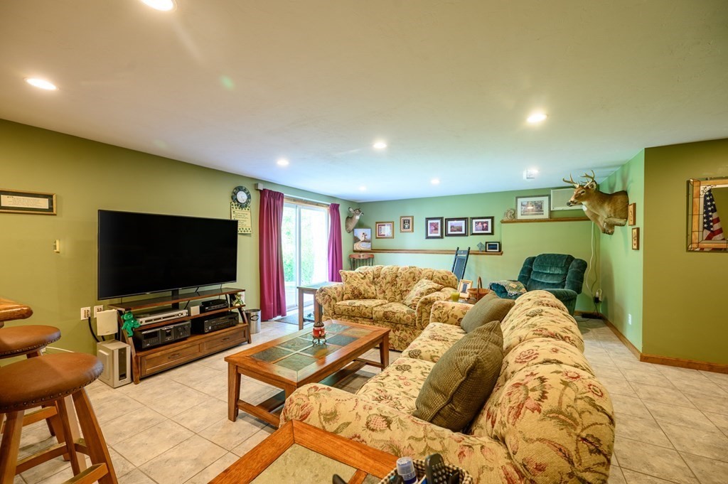 41 Old Southbridge Road Dudley, MA 01571 - Photo 33 of 42 Gallery Image 33