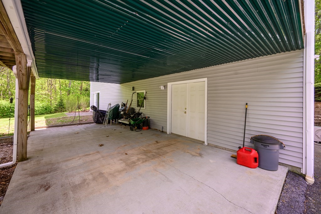 41 Old Southbridge Road Dudley, MA 01571 - Photo 40 of 42 Gallery Image 40