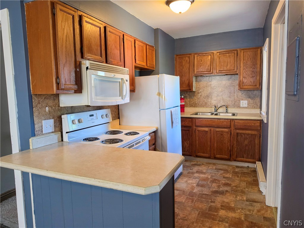 707 West Dominick Street Rome, NY 13440 - Photo 5 of 31 Apt #4 Kitchen