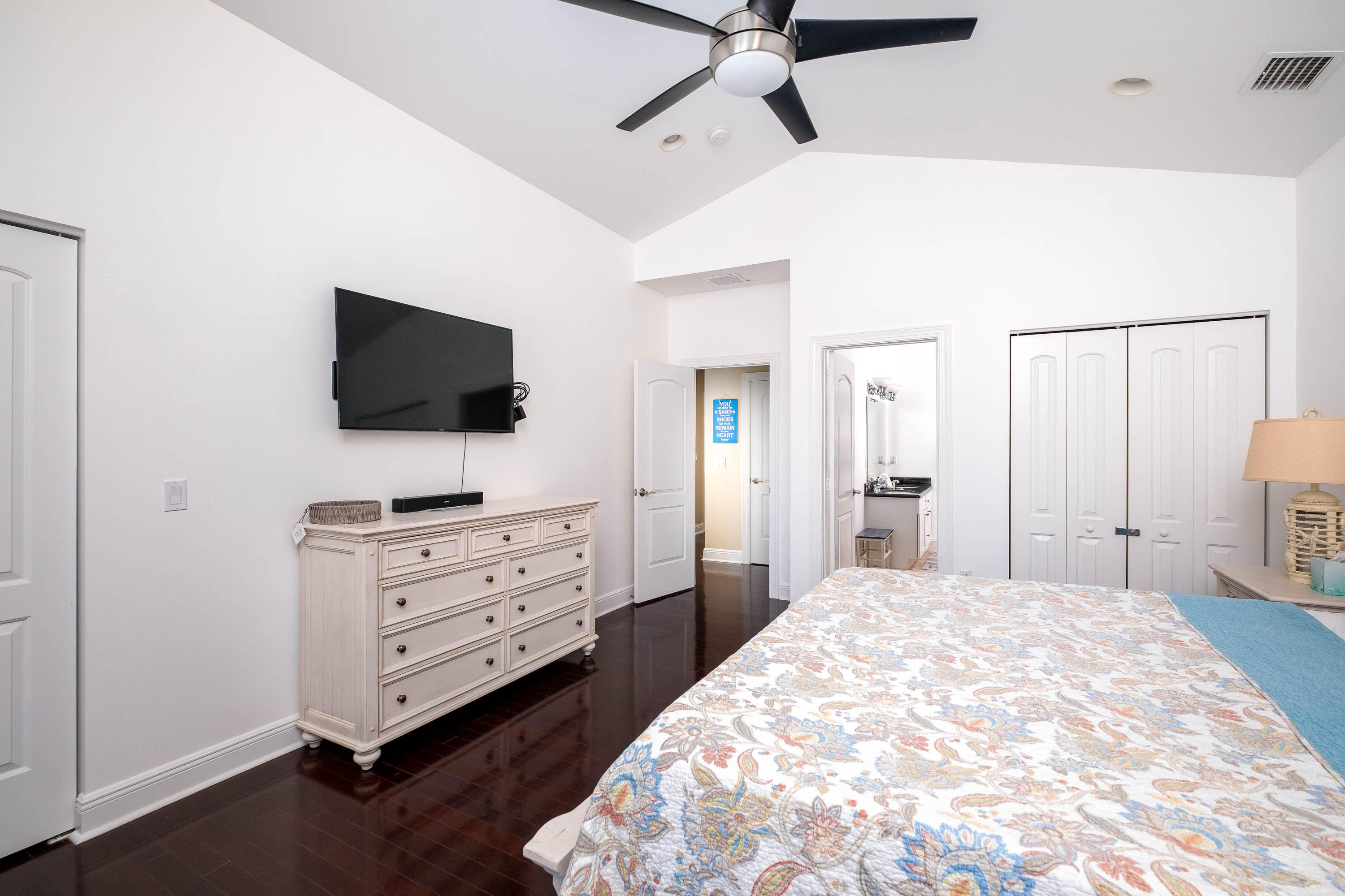 116 Anglers Way Islamorada, FL 33036 - Photo 10 of 43 031825 Gray 116 Anglers Way SIZED dfp-18