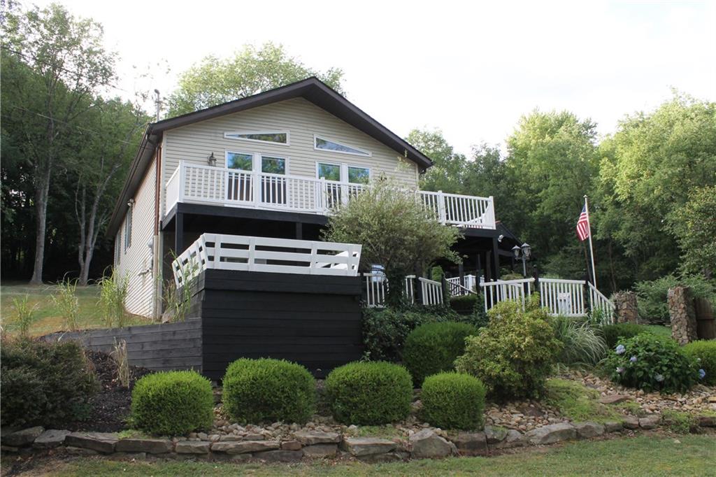 2072 Spooky Hollow Road Lower Burrell, PA 15068 - Photo 3 of 25 Gallery Image 3