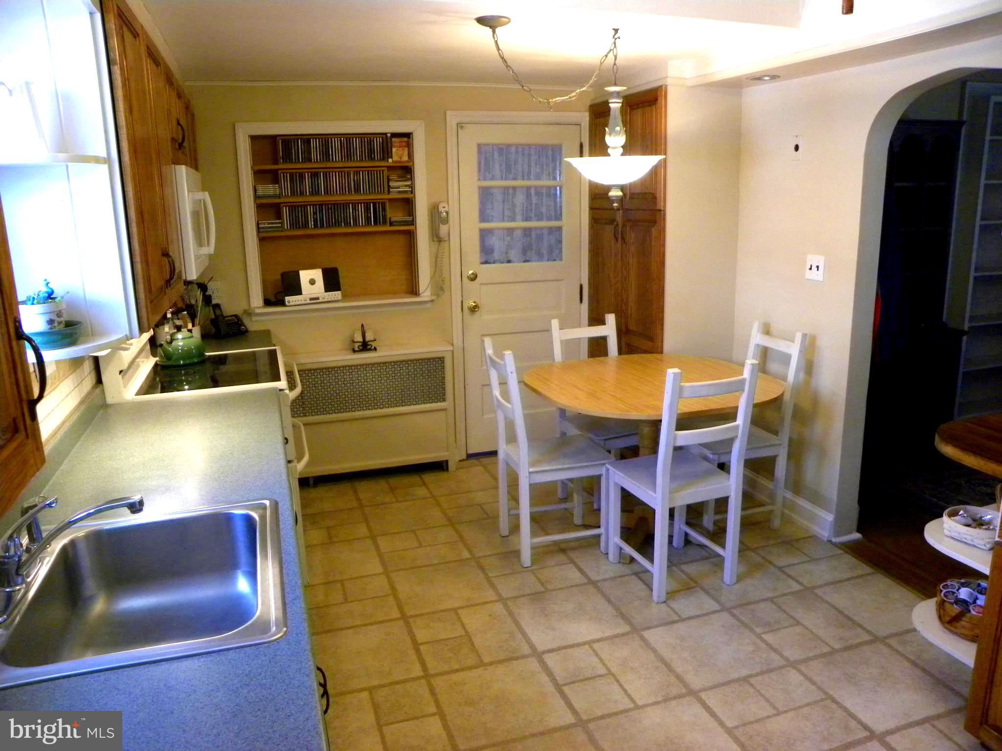 143 East Roland Road Brookhaven, PA 19015 - Photo 11 of 26 Gallery Image 11