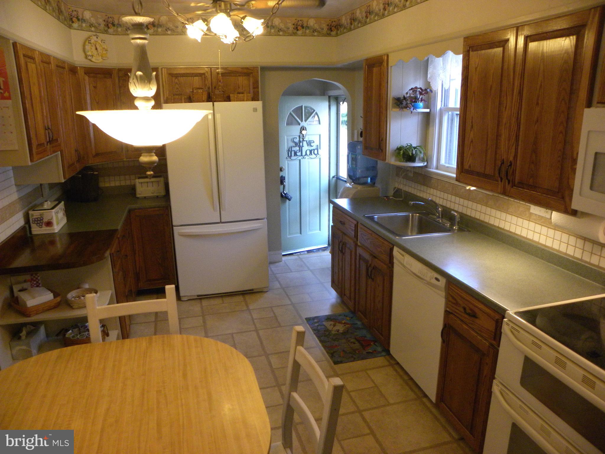 143 East Roland Road Brookhaven, PA 19015 - Photo 12 of 26 Gallery Image 12