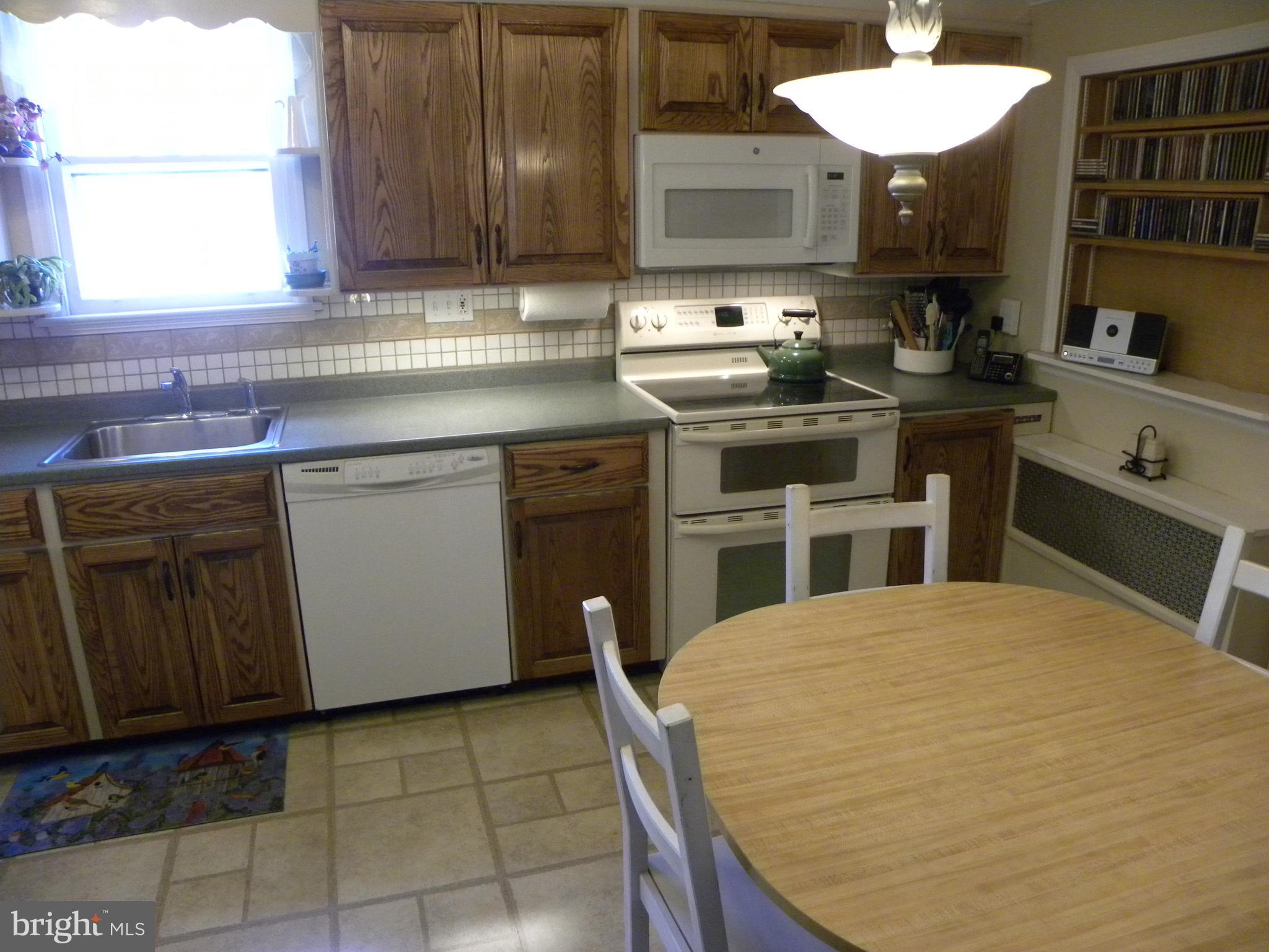 143 East Roland Road Brookhaven, PA 19015 - Photo 13 of 26 Gallery Image 13