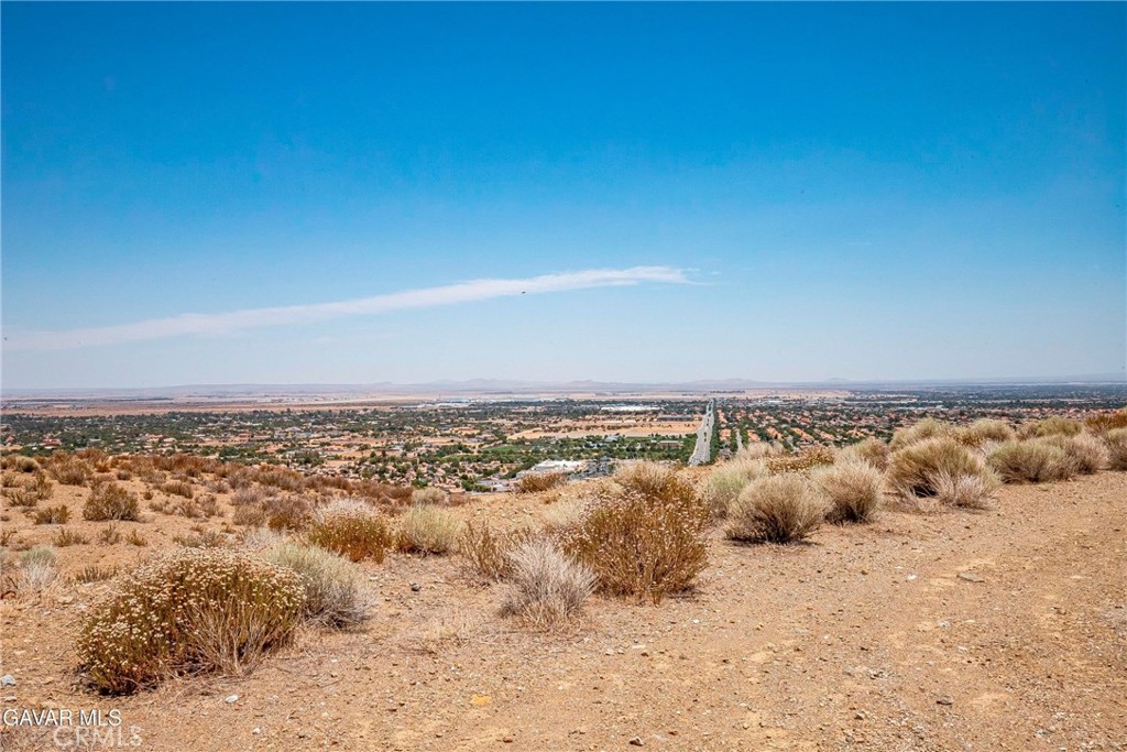 12 Joshua Ranch Palmdale, CA 93551 - Photo 5 of 17