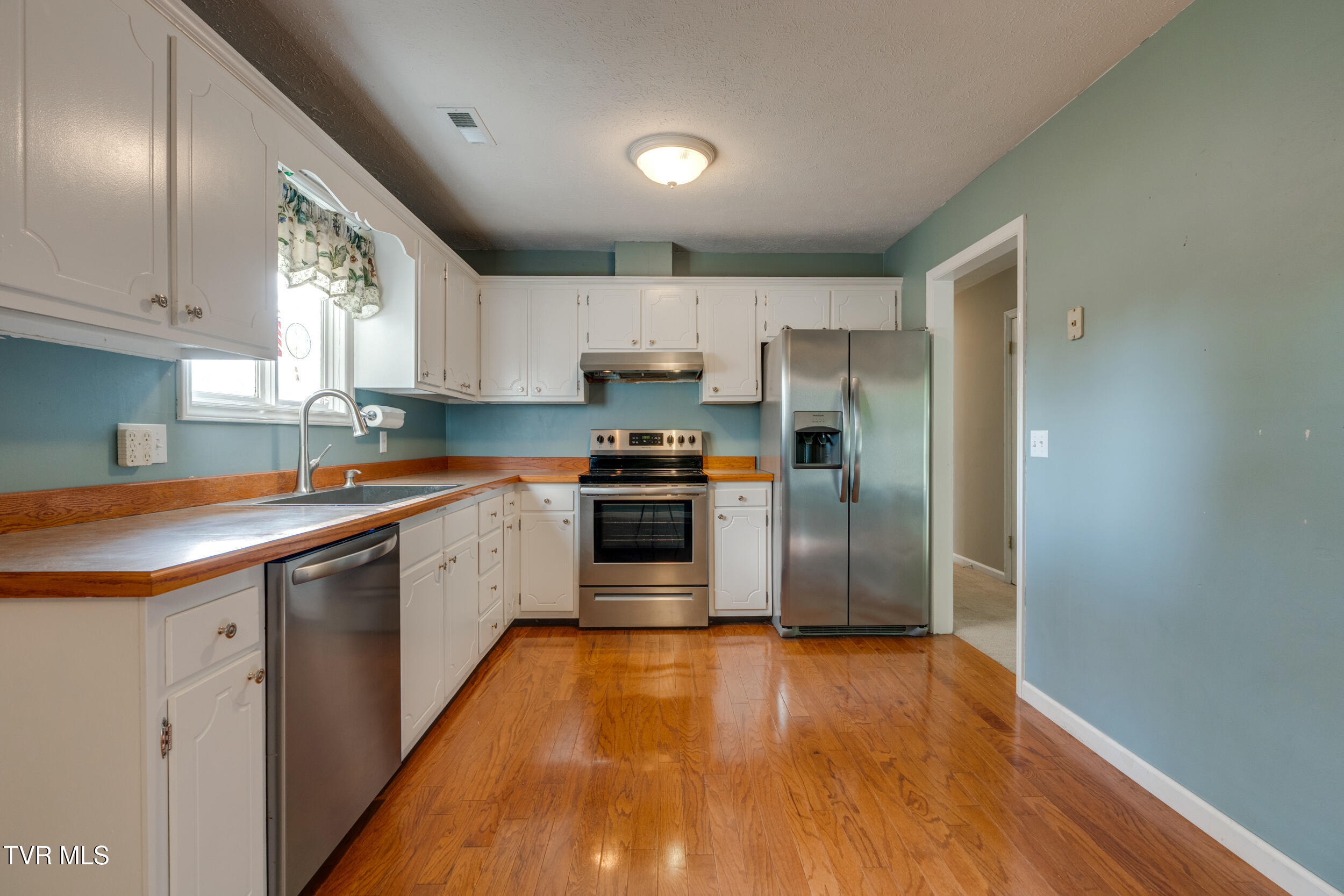 765 Greengate Road Kingsport, TN 37663 - Photo 14 of 48 014