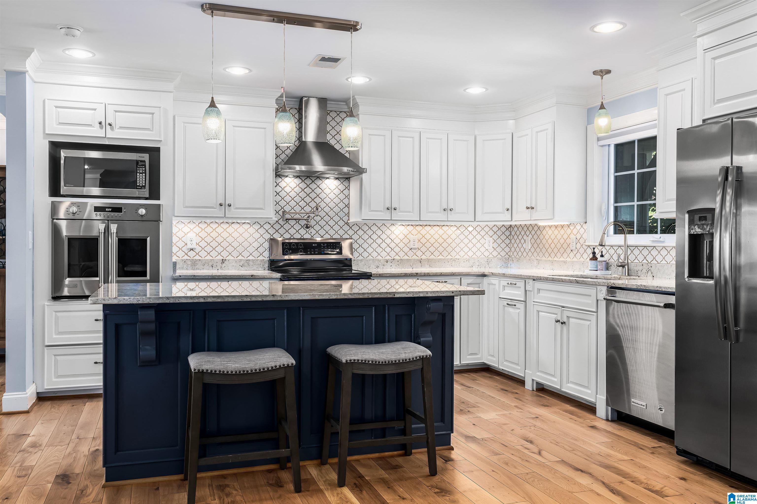 2133 Ridgeview Drive Birmingham, AL 35216 - Photo 3 of 24
