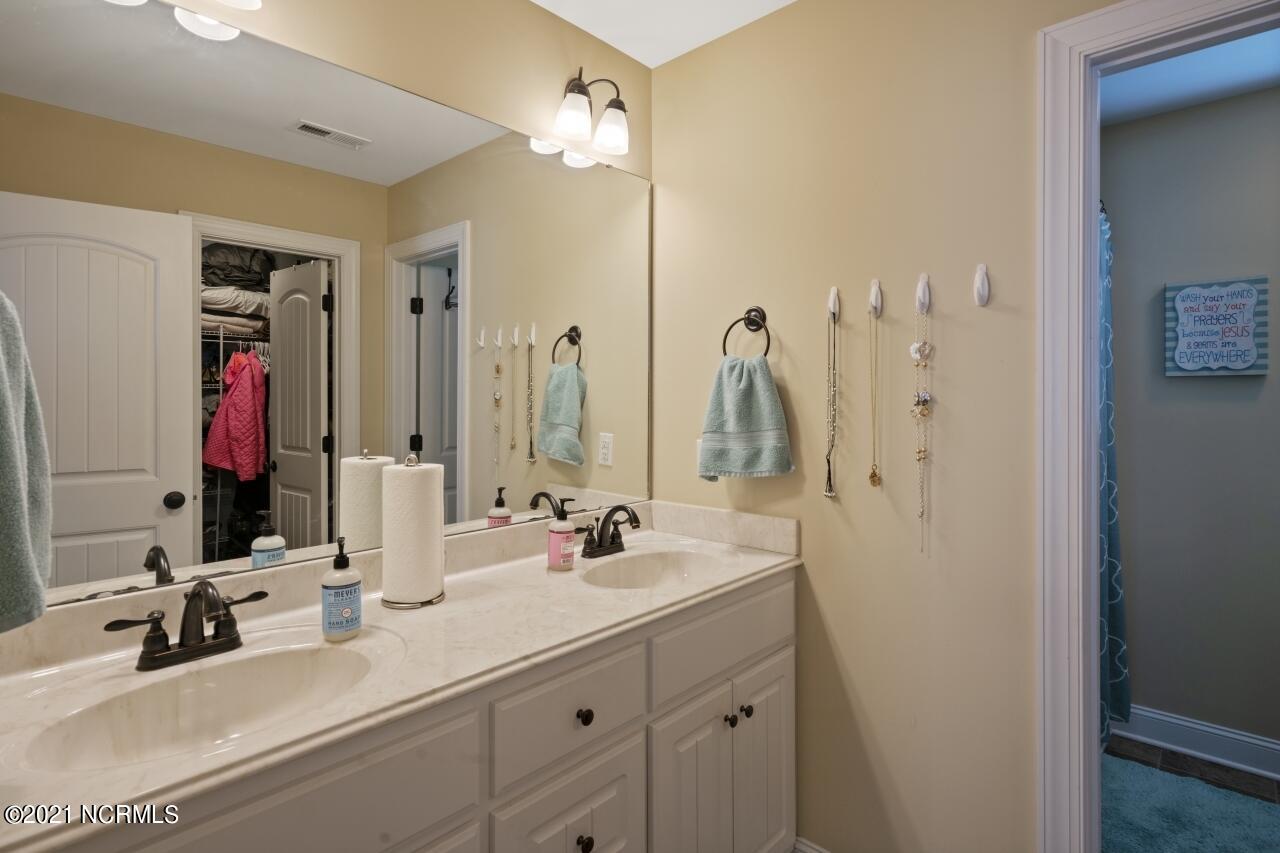 7810 Stone Castle Road Kenly, NC 27542 - Photo 16 of 25 Master Bath