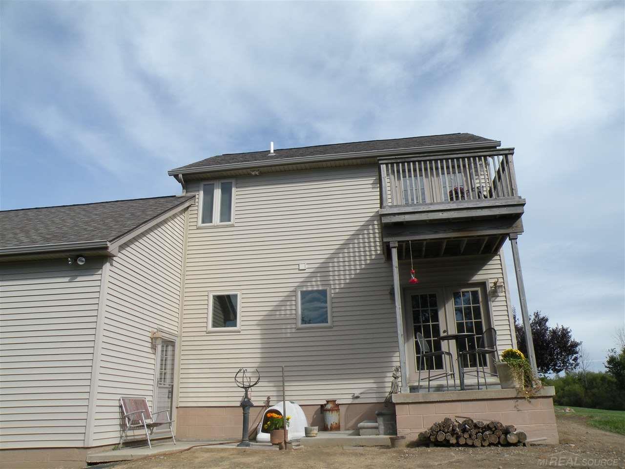 5070 Walker Road Applegate, MI 48401 - Photo 14 of 19 31304287-13.JPG
