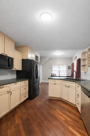 $599,900 | 1502 South Galena Avenue, Dixon, IL 61021