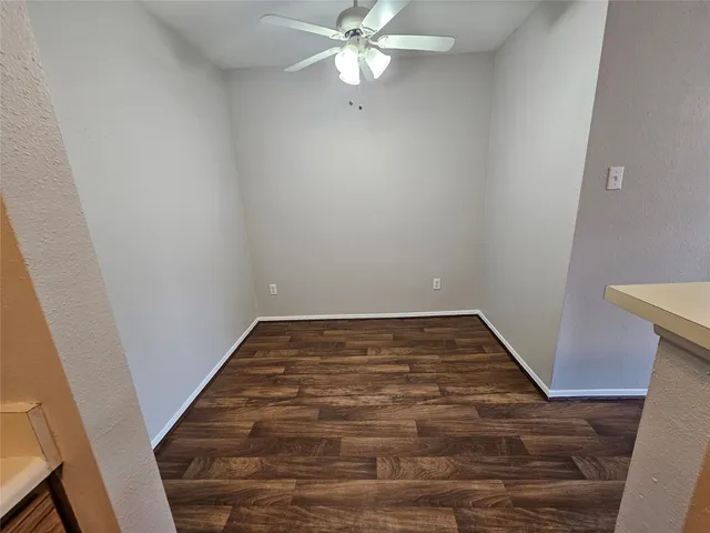 $945 | 18800 Egret Bay Boulevard, Unit 507, Webster, TX 77058