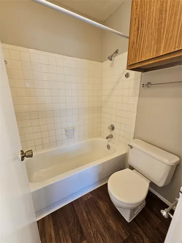 $945 | 18800 Egret Bay Boulevard, Unit 507, Webster, TX 77058