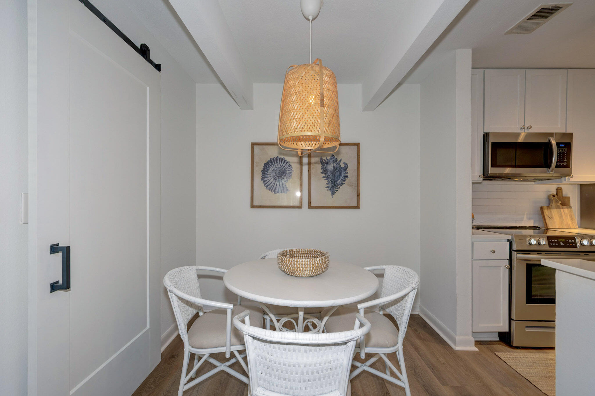 272 Alexandra Drive, Unit 1 Mount Pleasant, SC 29464 - Photo 8 of 30 10-DSC_6437_38_39_40_41