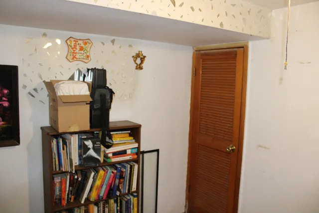 $199,000 | 2016 West 52nd Street, Chicago, IL 60609