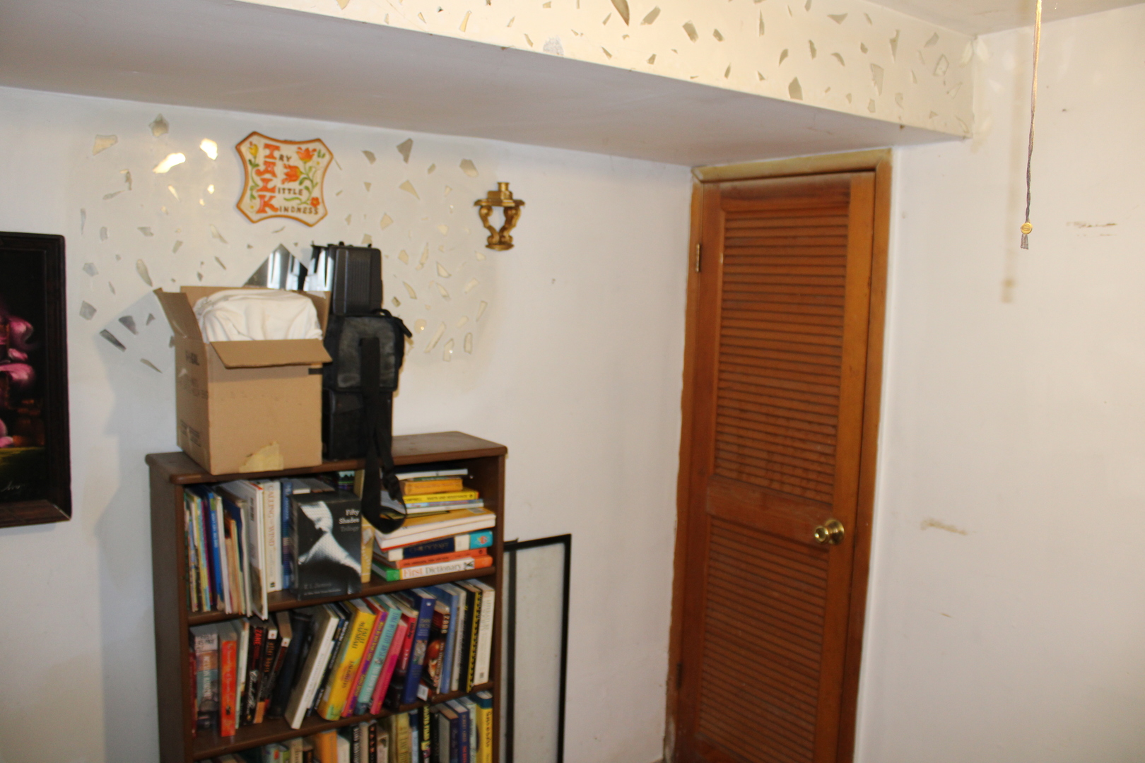 2016 West 52nd Street Chicago, IL 60609 - Photo 34 of 46 a view of an entryway with wooden floor