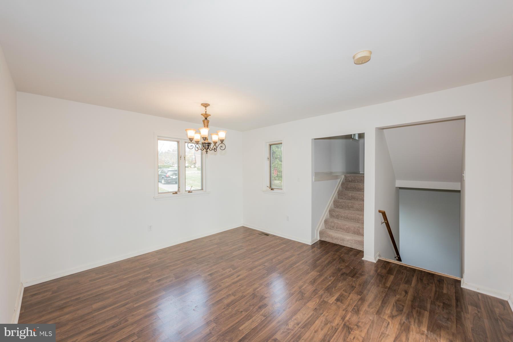 1501 Brehm Road Westminster, MD 21157 - Photo 6 of 25 Dining Room