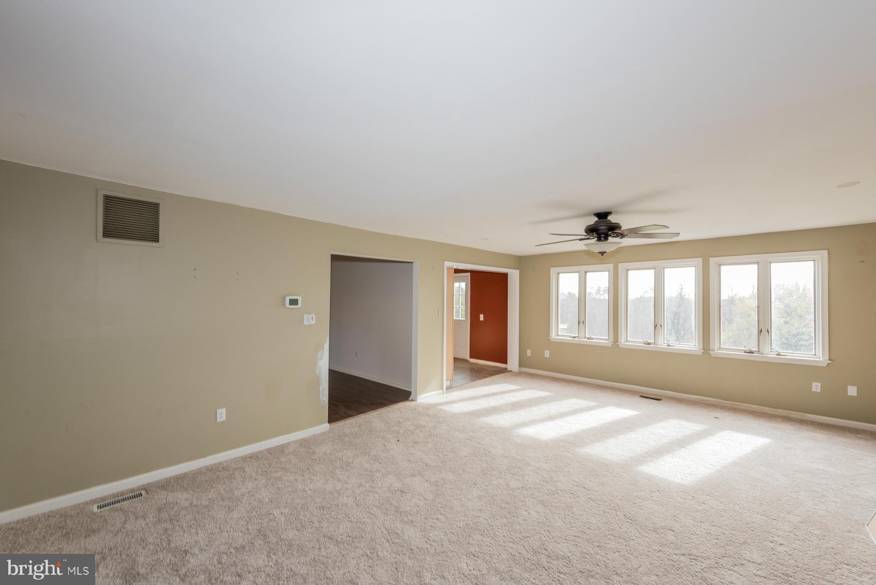 1501 Brehm Road Westminster, MD 21157 - Photo 8 of 25 Living Room