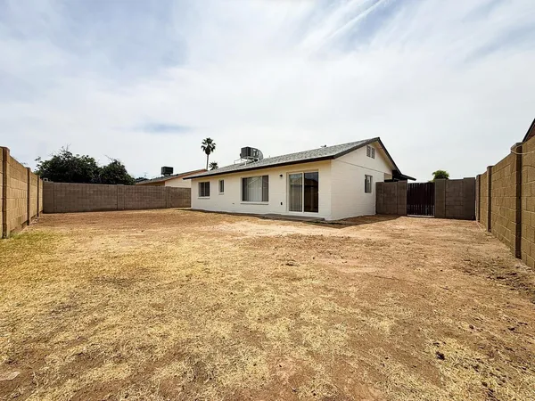 $1,495 | 7518 West Coolidge Street, Phoenix, AZ 85033