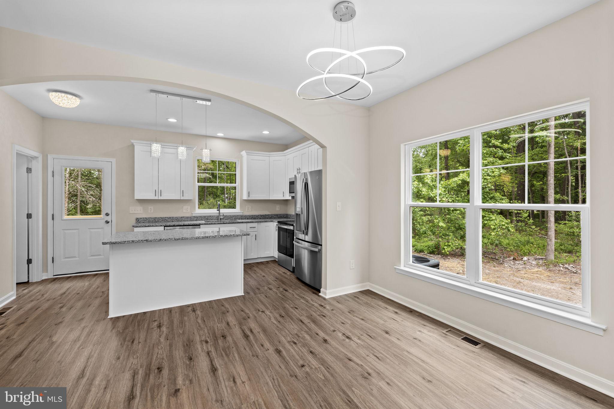 113 Laurel Lane Colonial Beach, VA 22443 - Photo 16 of 44 Dining Room
