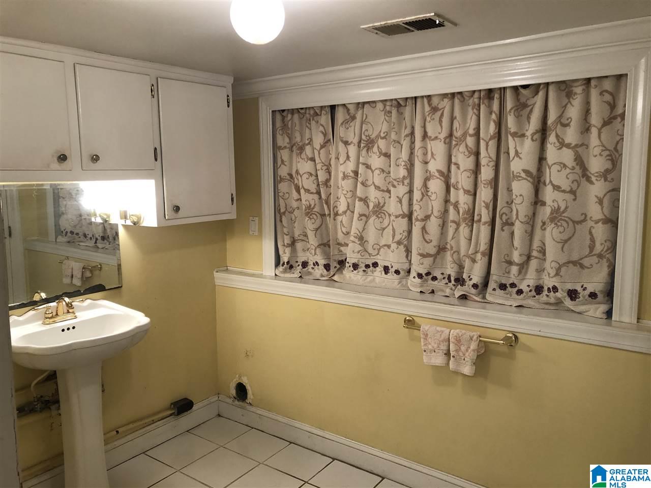 1029 Waverly Street Tarrant, AL 35217 - Photo 14 of 32
