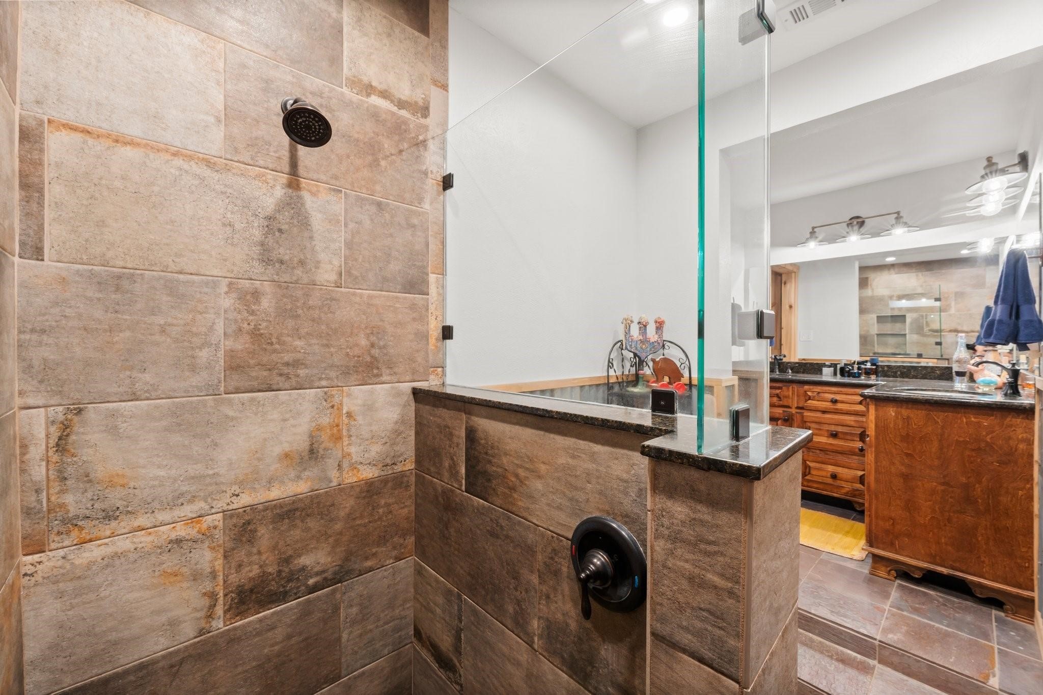 2118 Pine Road Cleveland, TX 77328 - Photo 22 of 40